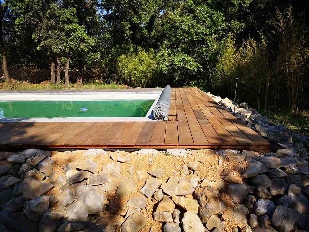 Terrasse de piscine